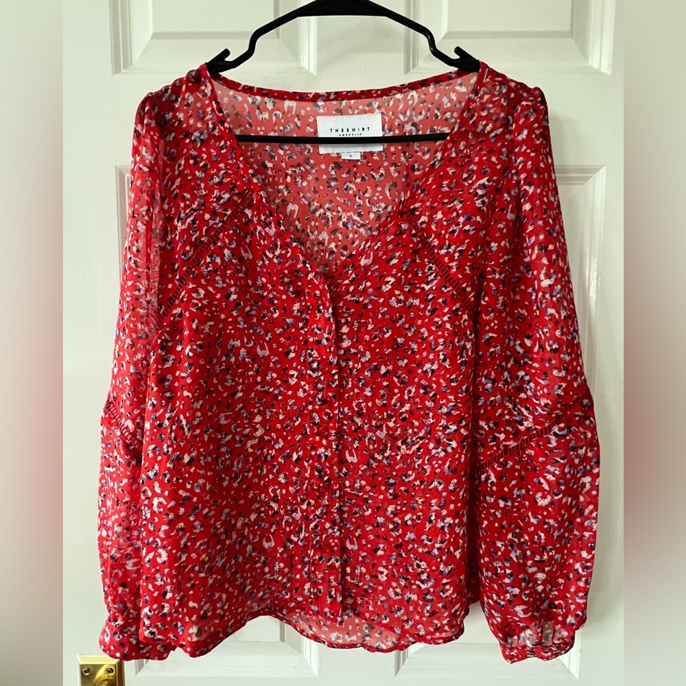 Sheer, warm red, The Shirt Rochelle Behrens, size small